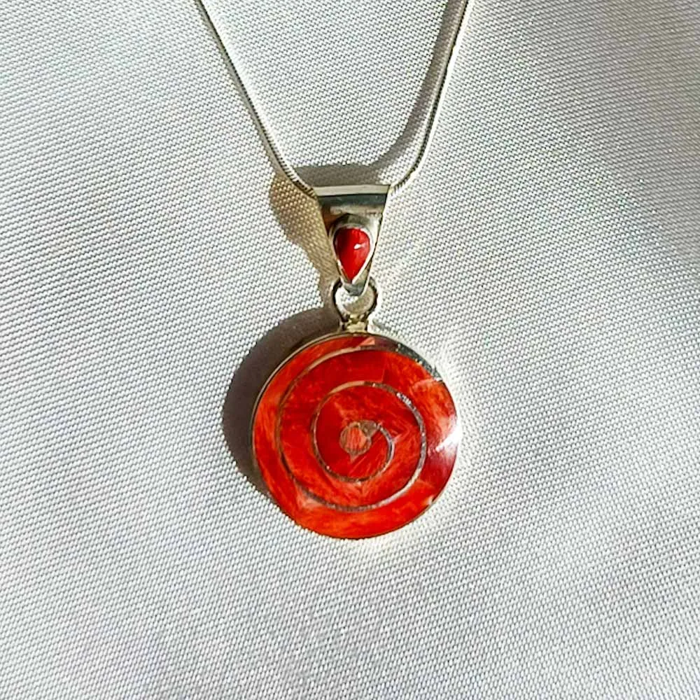 Spiral Spondylu Orange Pendant