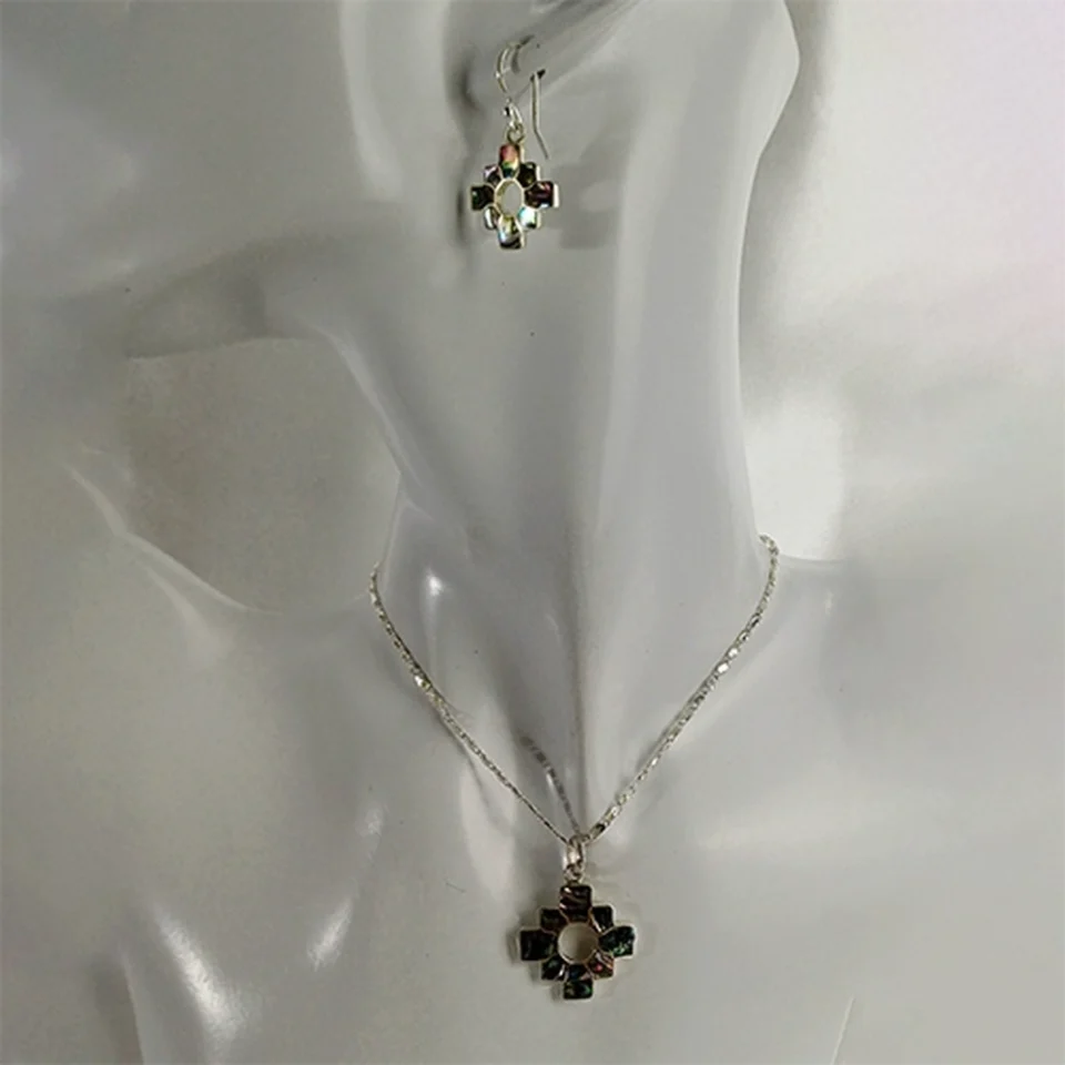 Chakana Abalon Set of pendant and earrings
